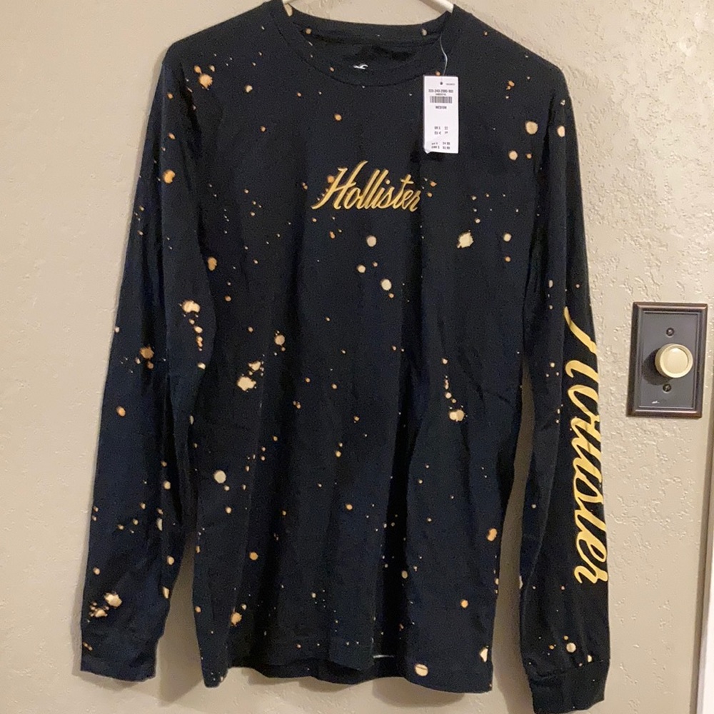 Men’s Medium long sleeve Hollister shirt